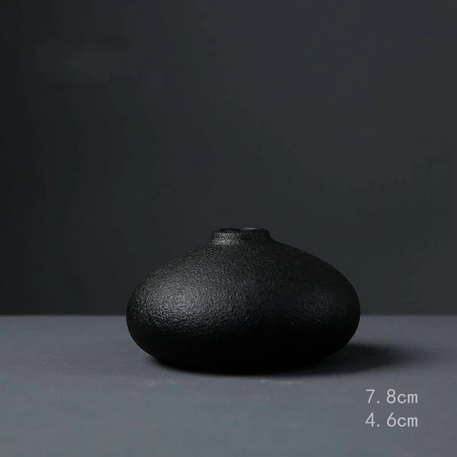 Black Japanese-style Ceramic Flower Vase