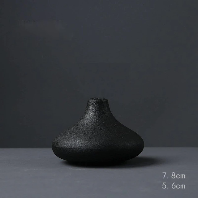 Black Japanese-style Ceramic Flower Vase