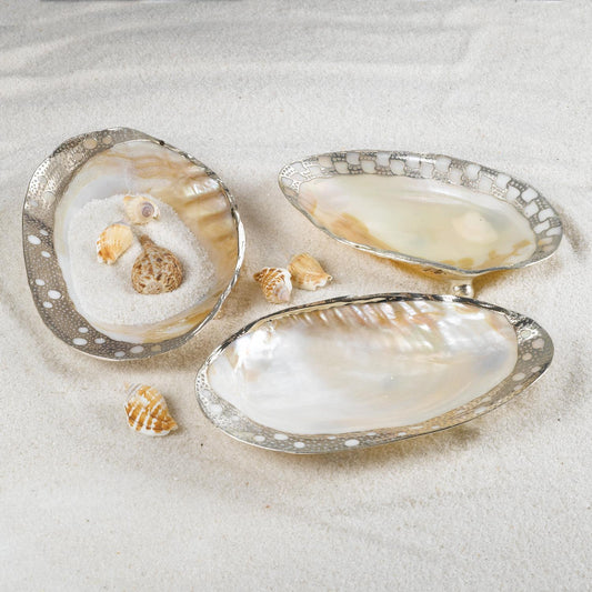 Decorative Footed Shell Tray