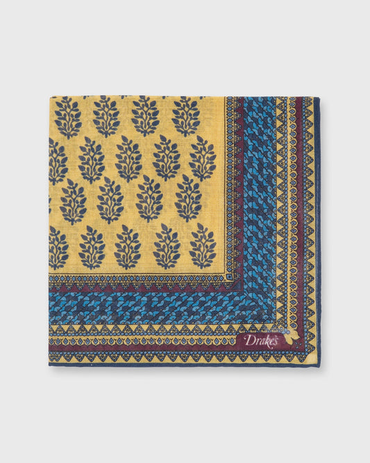 Hand-Rolled Pocket Square in Yellow Gold/Blue Block Pine